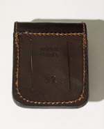 Зажигалка Zippo Classic с покрытием Red Matte, красная в кожаном чехле. Made in USA