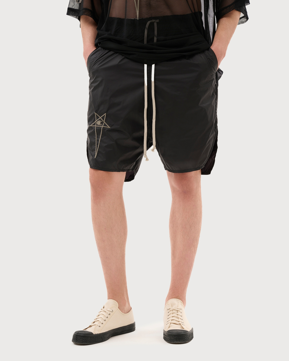 RICK OWENS X CHAMPION ШОРТЫ ЧЕРНЫЕ BEVELED PODS