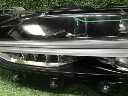 Битая Фара левая Volvo S90 2 (2020-н.в.) LED