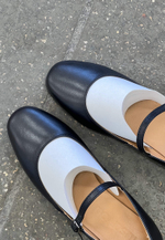 Mary Jane Round // Black