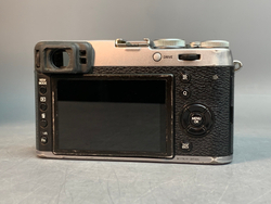 Fujifilm X-100T Экран тухнет через пару секунд