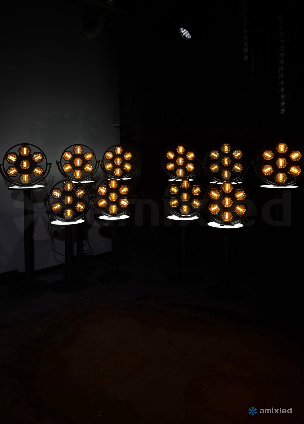 Световой прибор Amixled P1 MINI