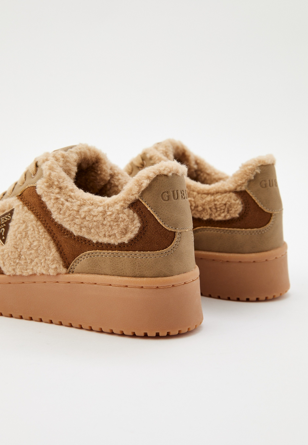 Кроссовки женские GUESS MIRAM10