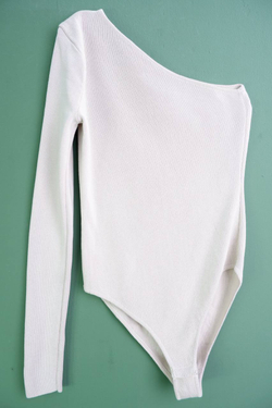 Боди Zara плотное, маркировка S, визуально на 44 размер