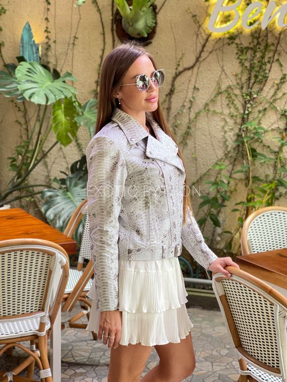 Женская куртка из питона белый мотив JT-115