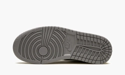 Air Jordan 1 Mid WMNS "Cement Grey"