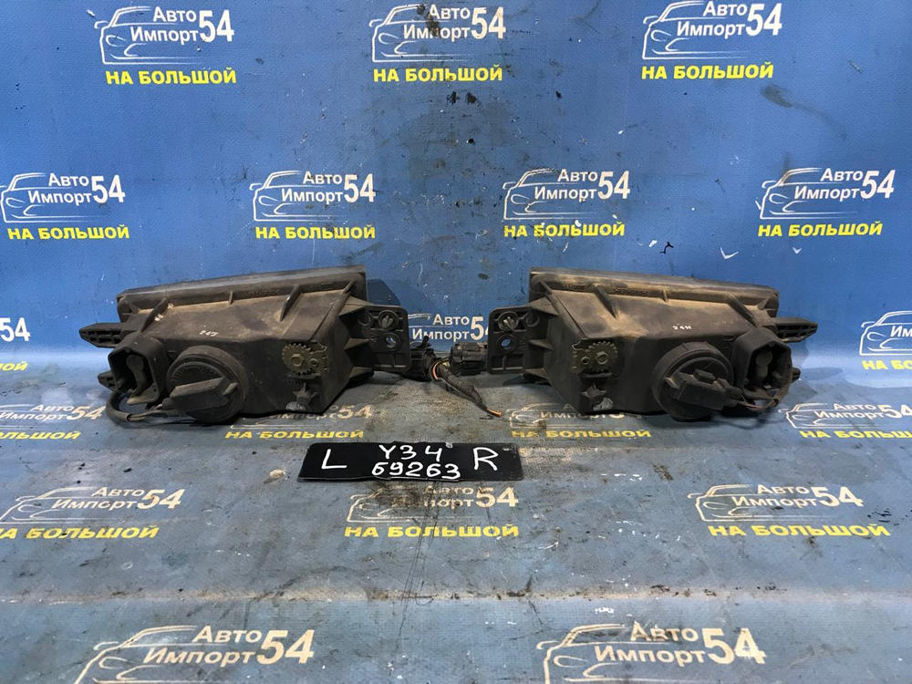 Туманка правая NISSAN CEDRIC 1999-2001