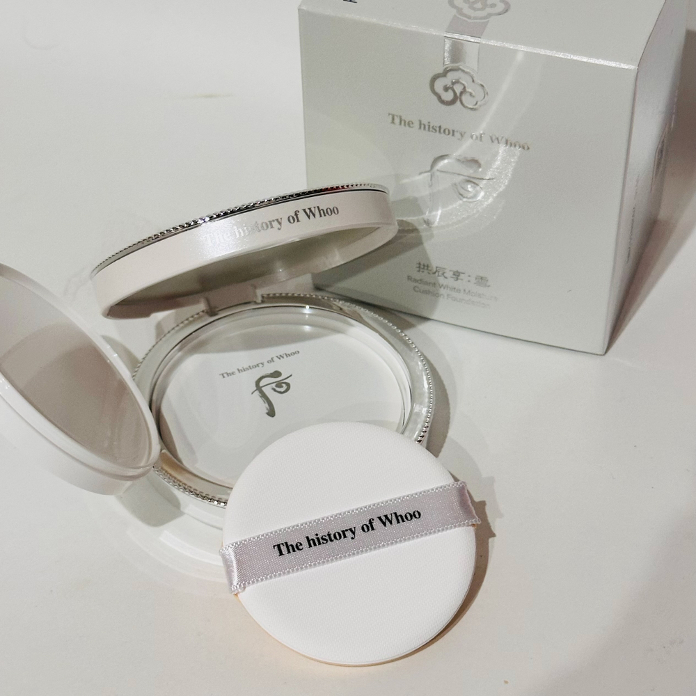 Кушон антивозрастной The History of Whoo Radiant White Moisture тон 23