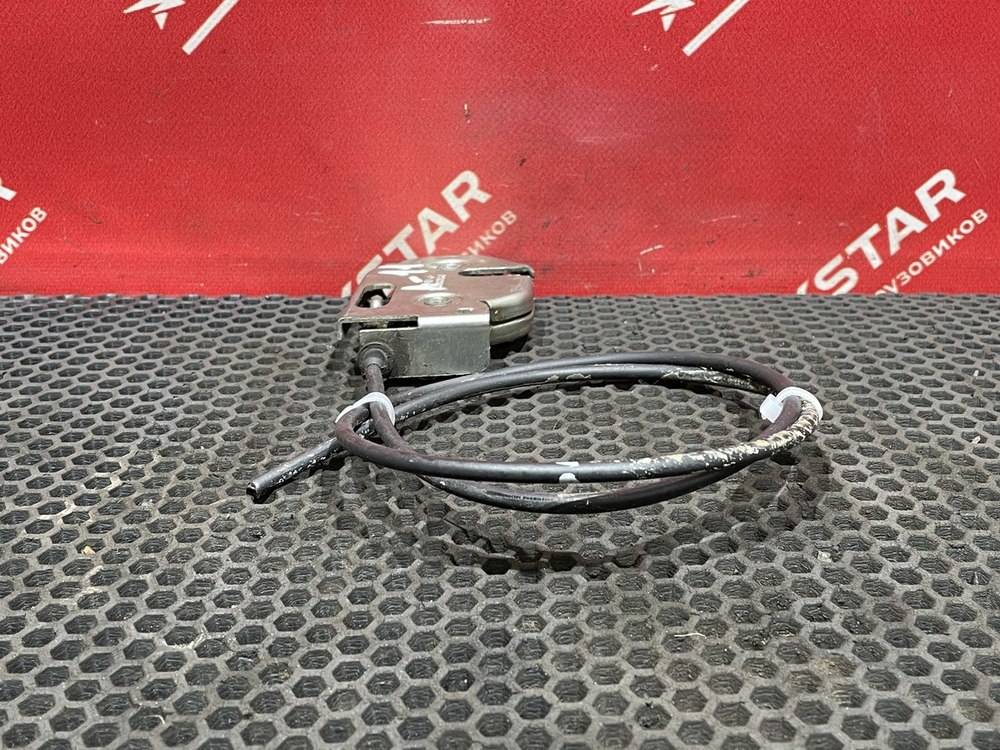 Замок инструментального ящика