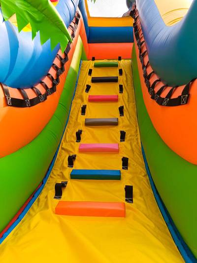 Коммерческий надувной батут «Приключение в мире животных 2», 8*4*5 м.