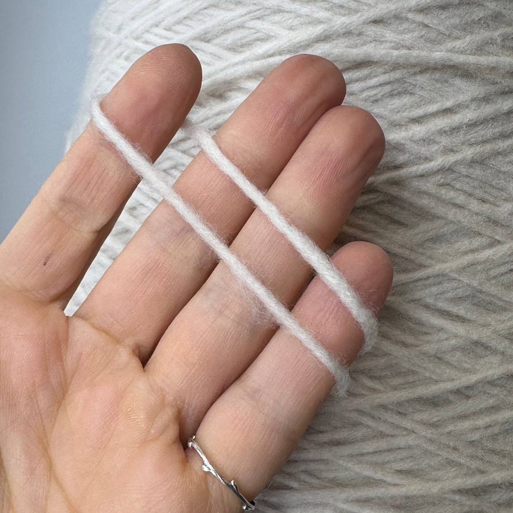 FIRST WOOL - Pecci Filati; 78% меринос, 22% п/а; 220м/100гр; col. 32701, цвет: светло-бежевый; S504