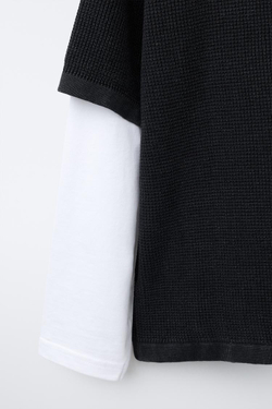 ZARA ФУТБОЛКА С ДВОЙНЫМИ РУКАВАМИ И НАДПИСЬЮ, ЧЕРНЫЙ