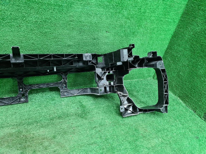 Телевизор Lixiang L9 (2022-н.в.)