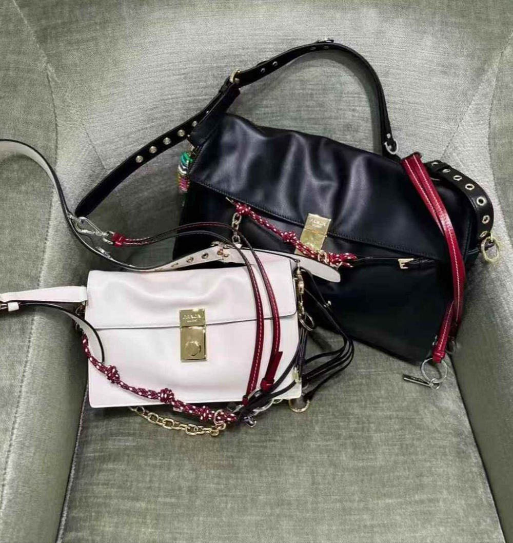 Сумка Prada