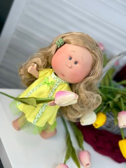 Кукла Nines виниловая 30см MIA в пакете (3000M2)