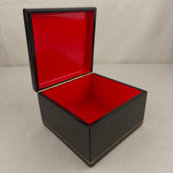 Шкатулка с росписью Палех "Тройка"