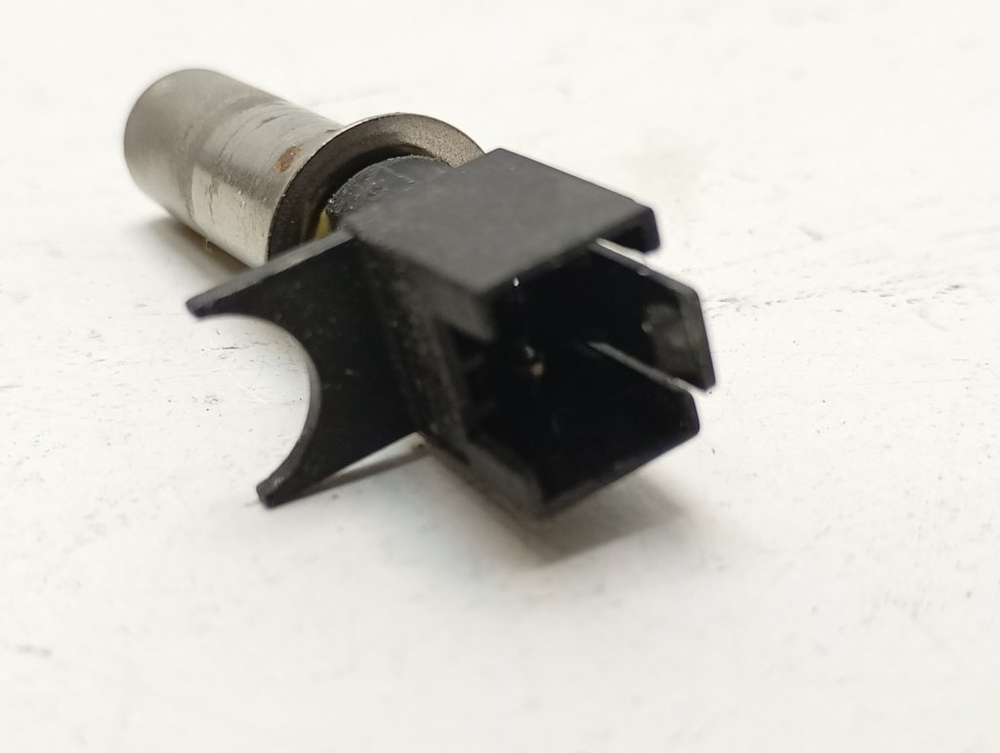 WISL62CSI кт55 Датчик температуры для стиральной машины Indesit 2790051162 б/у