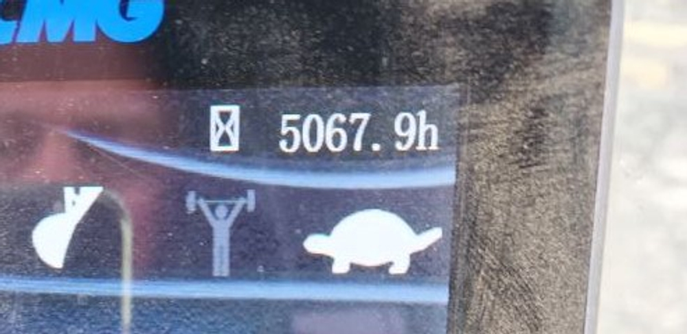 XCMG XE210* Экскаватор колесный XE210WD (Дизельный, 6,7 л, 184 л.с., АТ)