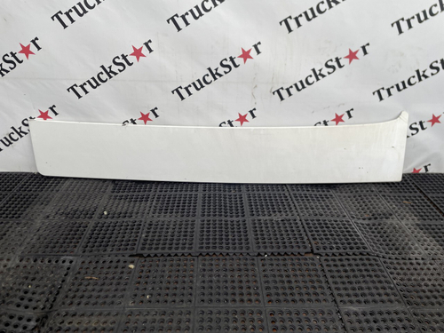 Спойлер кабины боковой левый