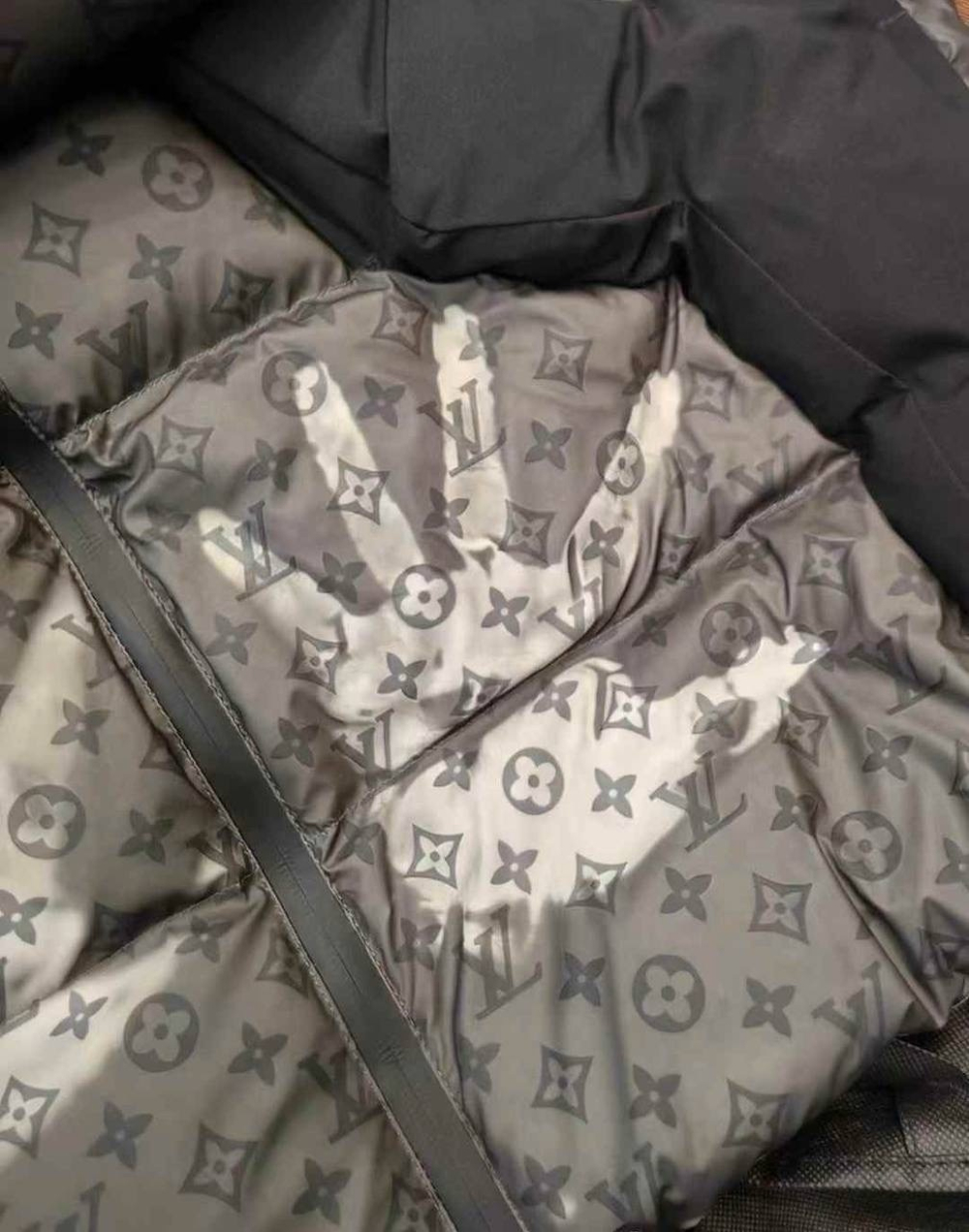 Пуховик Louis Vuitton