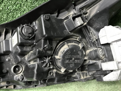 Битая Фара правая Kia K5 (2019-2023) LED