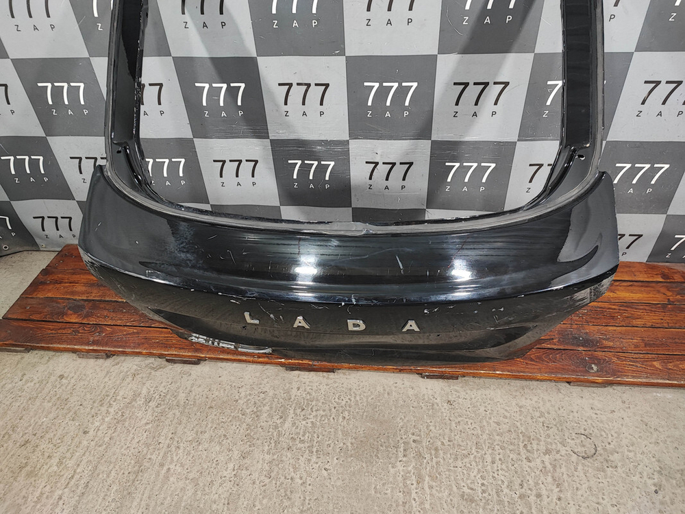 Крышка багажника LADA Granta 18-нв Б/У Оригинал 8450104283
