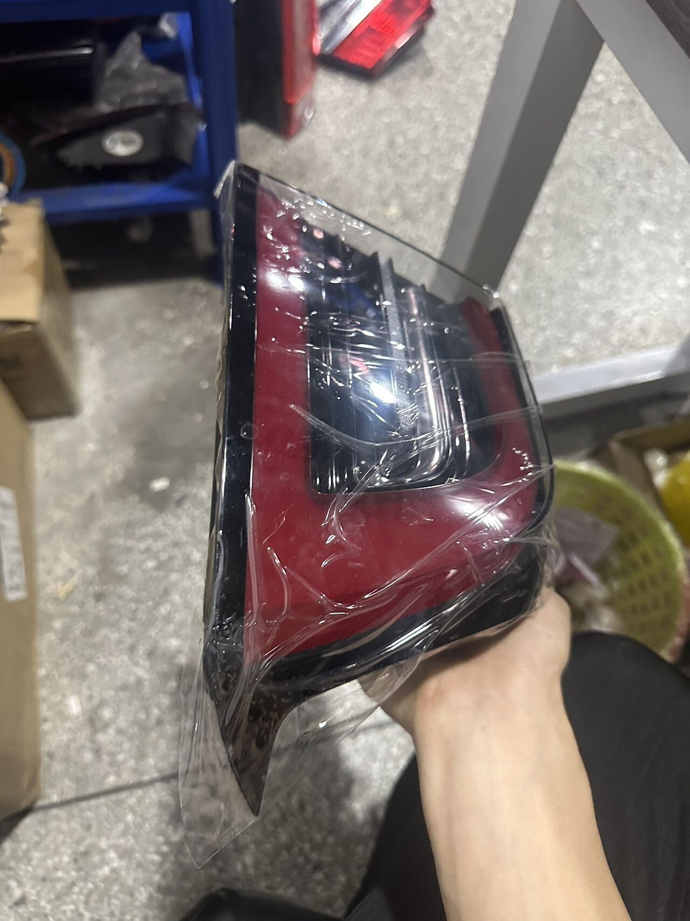 Задний фонарь левый/правый Tesla Model 3/Model X/Model Y оригинал