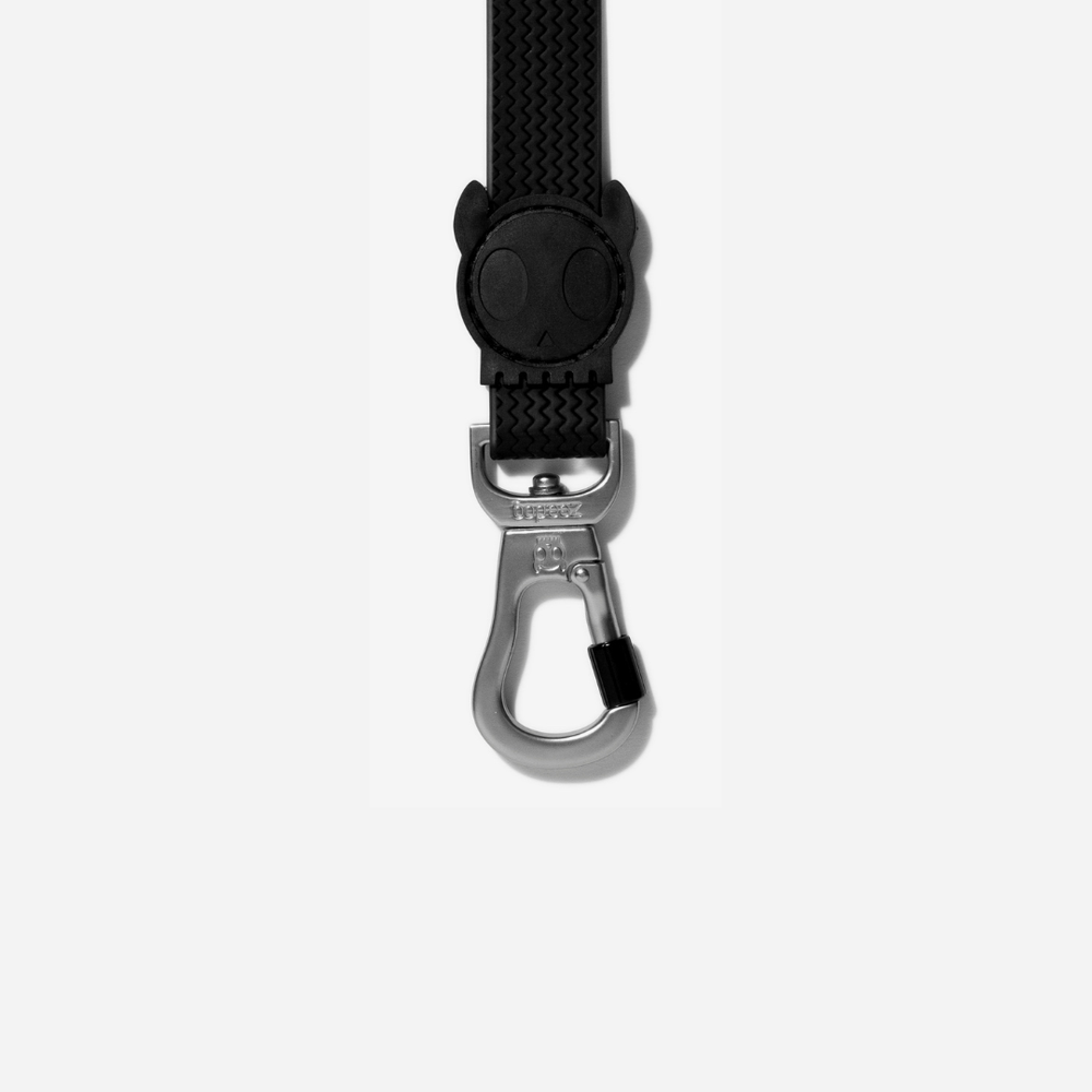 Поводок NEOPRO BLACK 120 см Zee.Dog