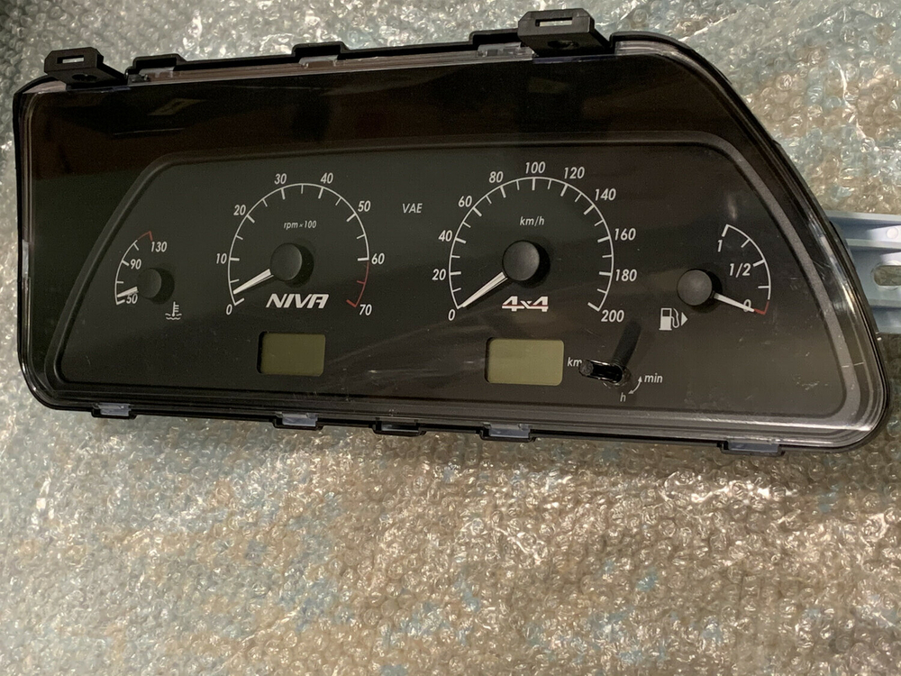 Комбинация  приборов (нового образца) Нива 4x4 / Шевроле/Тревел