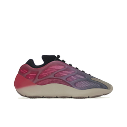 Кроссовки Adidas Yeezy Boost 700 V3 'Fade Carbon' GW1814