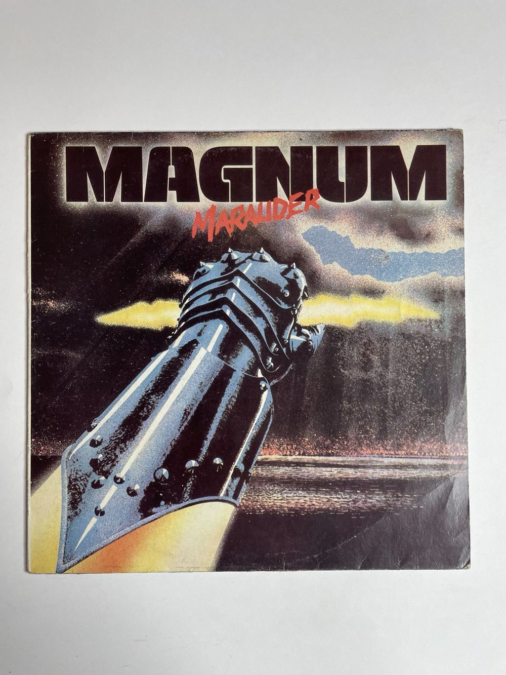Винтажная виниловая пластинка LP Magnum Marauder (Россия 1993)