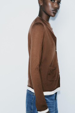 ZARA КАРДИГАН С КОНТРАСТНЫМИ КРОМКАМИ, КОРИЧНЕВЫЙ/ЭКРЮ