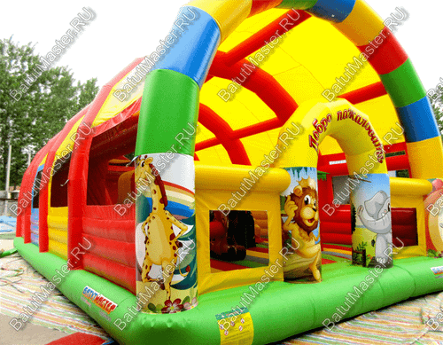 Надувной батут "Страна Сафария" с крышей и высокими горками 13*7*6 м