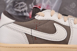 Кеды Nike Air Jordan & Travis Scott