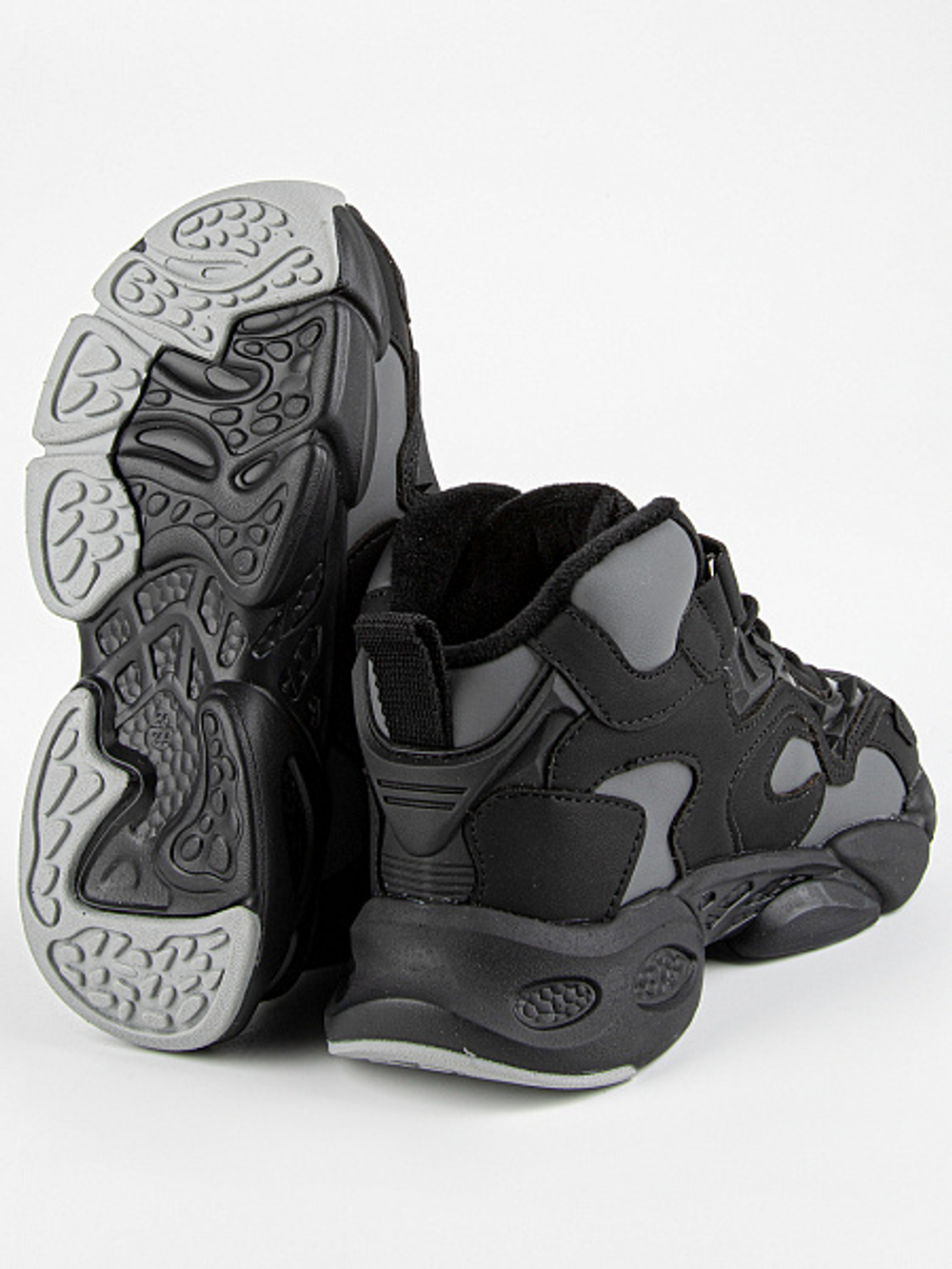 Кроссовки утепленные