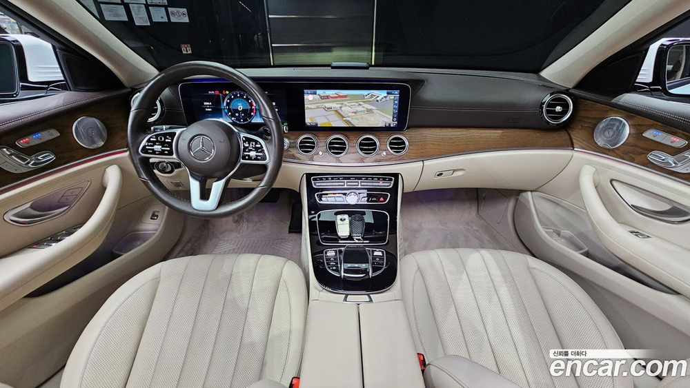 Mercedes-Benz E-Class W213 E300 4MATIC Exclusive (04.2020)