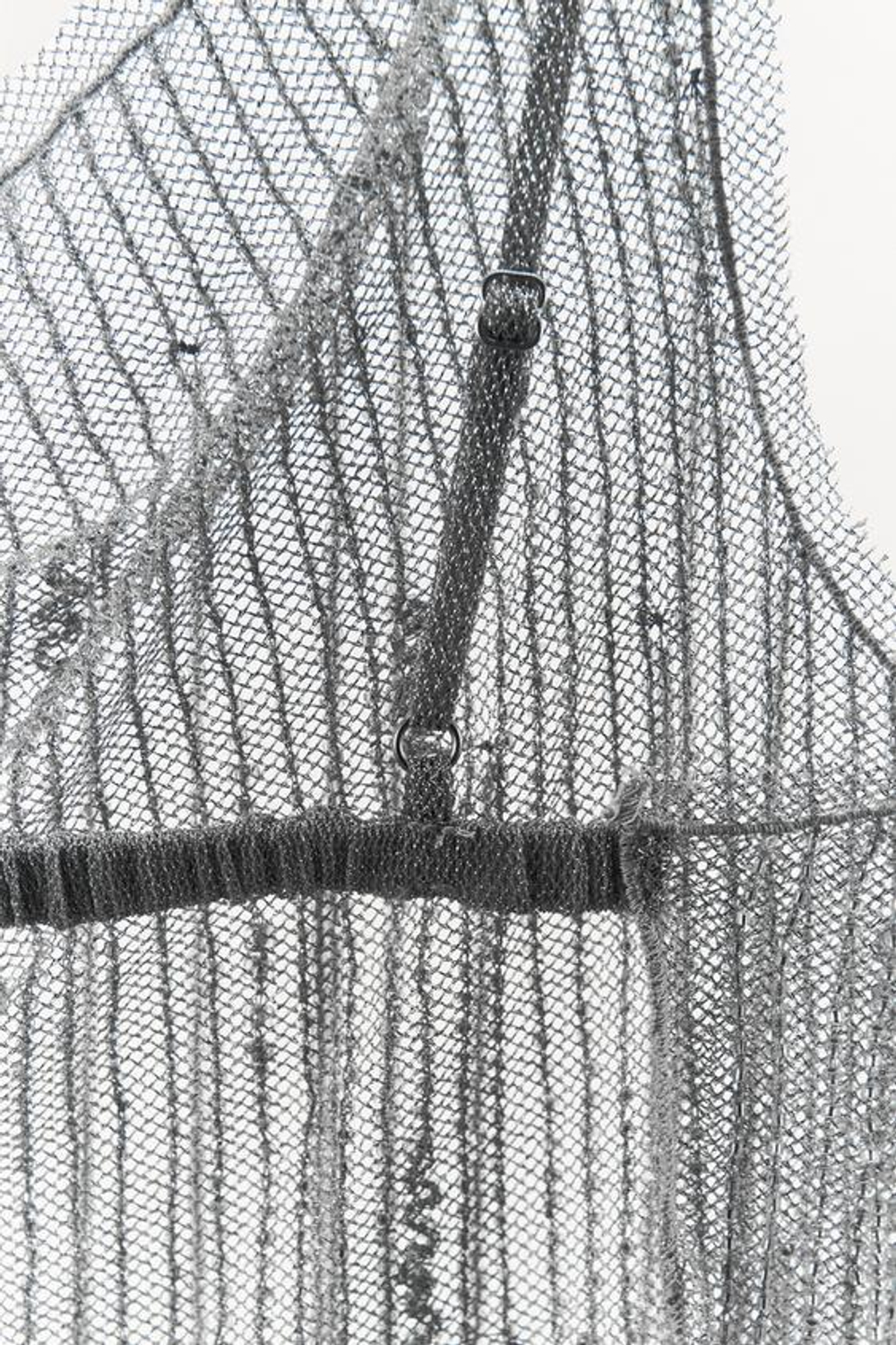 ZARA СЕТЧАТЫЙ ТОП С БУСИНАМИ И ОТКРЫТОЙ СПИНОЙ, СЕРЕБРИСТЫЙ