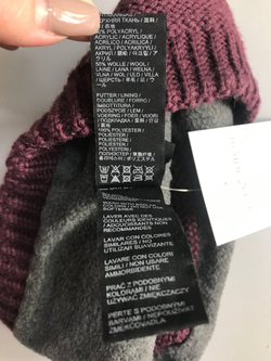 Шапка Jack Wolfskin сочного цвета