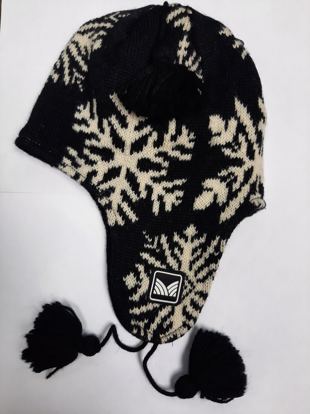 Шапка Dale of Norway Snowflake Wool Hat, артикул 4058, цвет Черный (F)