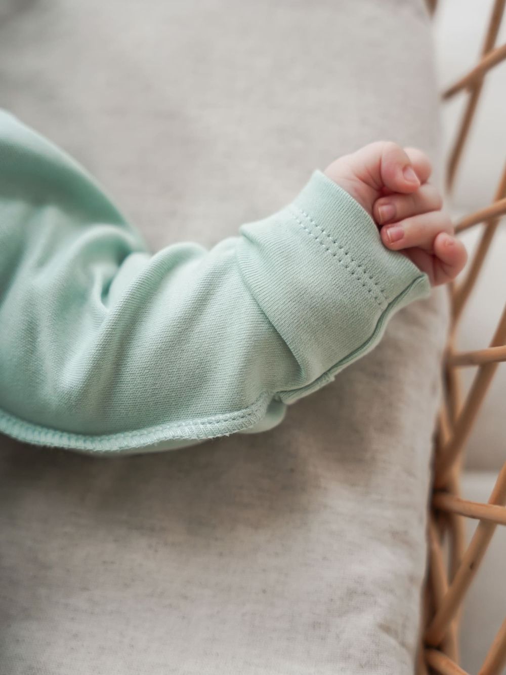 Слип на молнии с закрытой ножкой "Мелисса" 0+