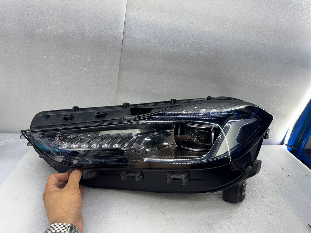 Фара правая LED Chery Jetour X70 PLUS