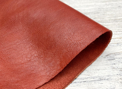 Capra Red Clay (1,1-1,3 мм), цв. Красный, натуральная овчина