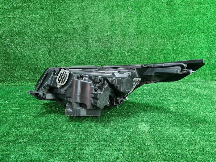 Фара правая Land-Rover Discovery 5 (2016-2021) LED