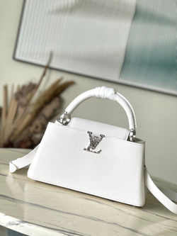 Louis Vuitton Capucines East West MM