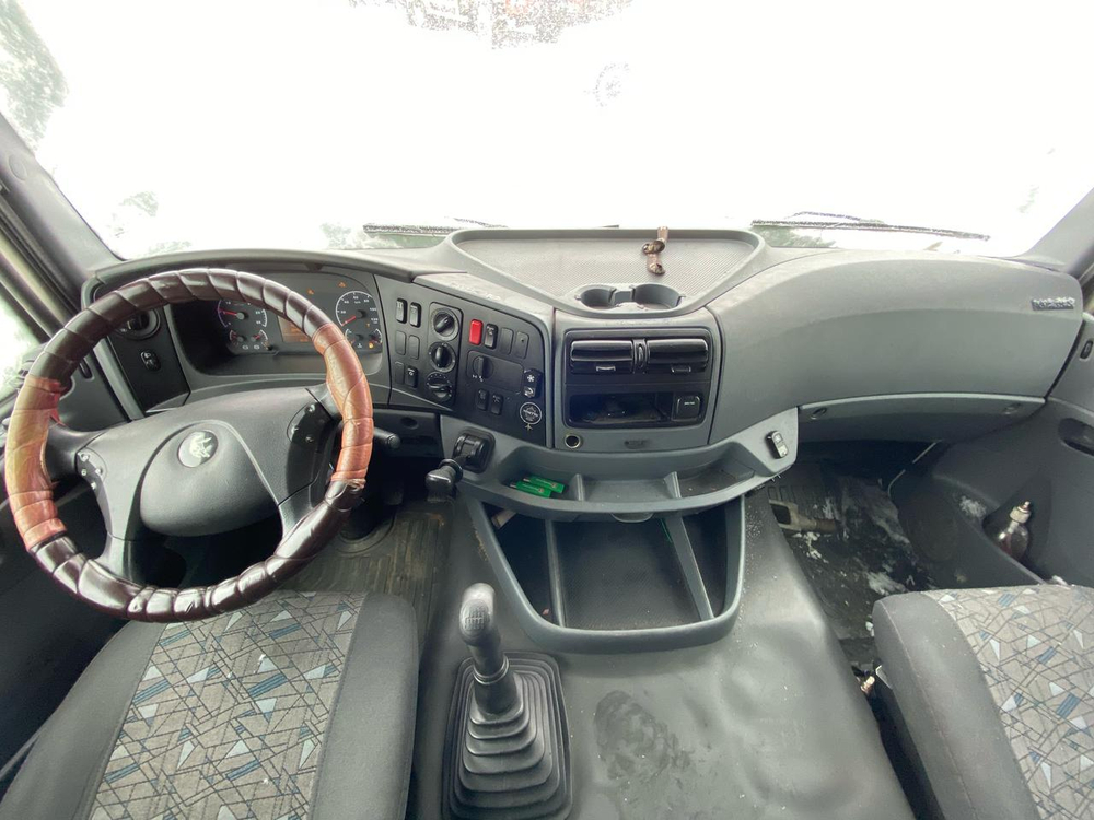 КамАЗ 5490 4x2 Седельный тягач 5490-T5 (Дизельный, 12,0 л, 428 л.с., МТ)