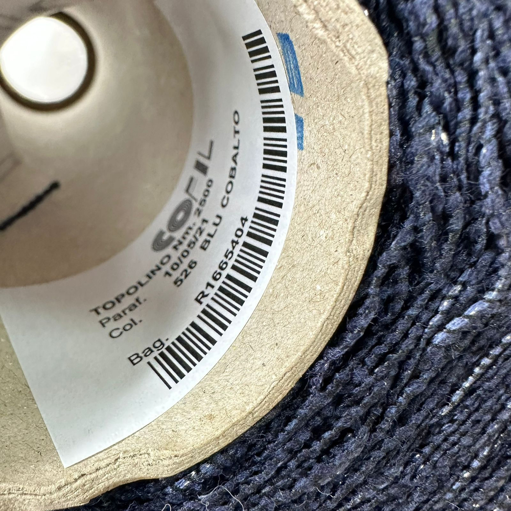 TOPOLINO - Cofil S.R.L.; 42% вискоза, 33% люрекс, 25% п/а; 250м/100гр; col. 526, Blu cobalto, цвет синий S506 Есть бобинка: 300 гр