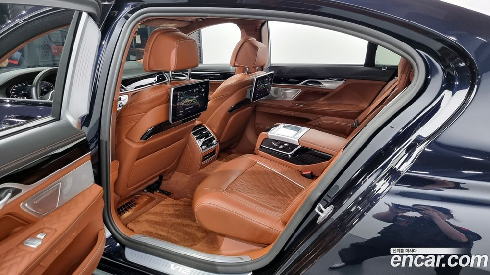 BMW 7 Series (G11) M760Li xDrive (04.2020)