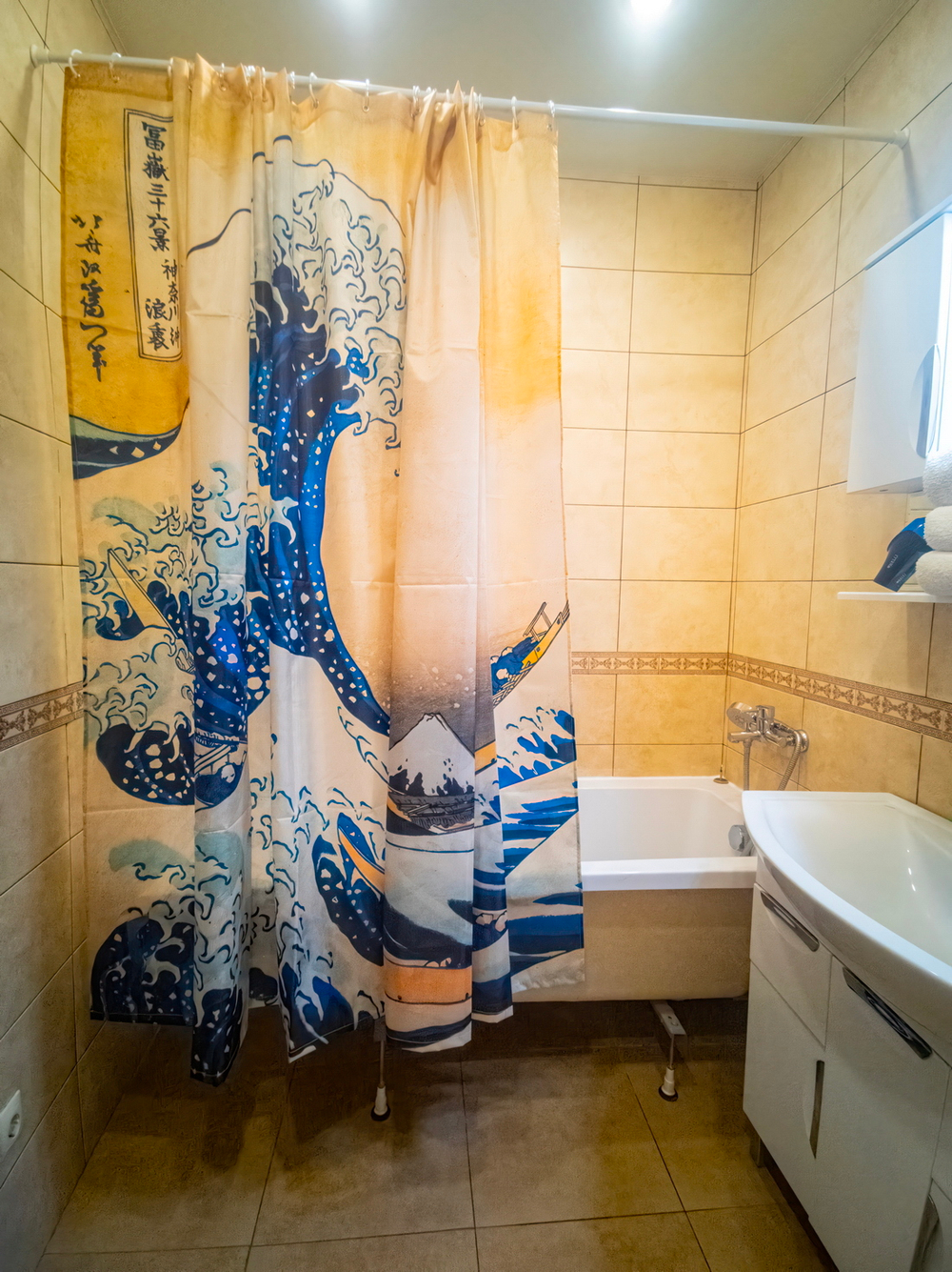 Комплект штор «Большая волна в Канагаве», по мотивам гравюры на дереве «Большая волна в Канагаве» японского художника Кацусики Хокусая