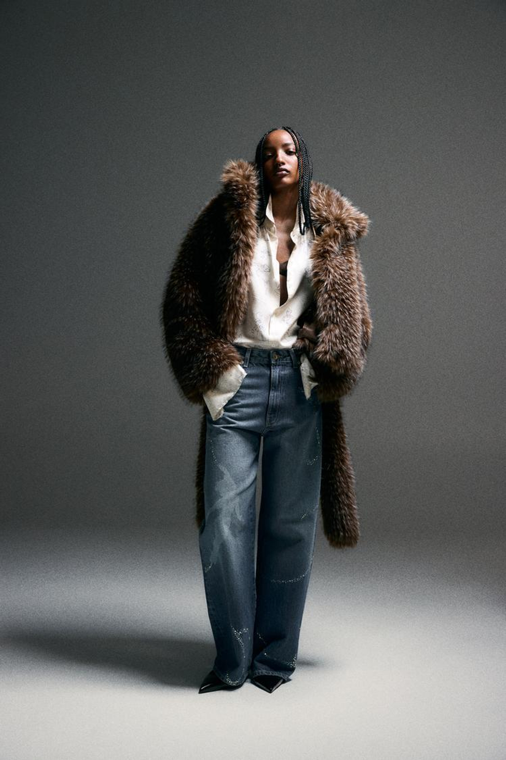 ZARA HARRY LAMBERT X DISNEY ШУБА ИЗ ИСКУССТВЕННОГО МЕХА , ТЕМНО-КОРИЧНЕВЫЙ