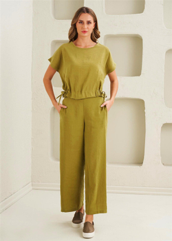 Женский костюм брюк - Базовый, элегантный, короткий рукав - 86% модал, 16% вискоза - Зеленый лайм - 30025